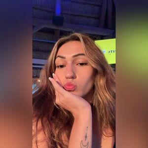 Meet your Posher, Pamela